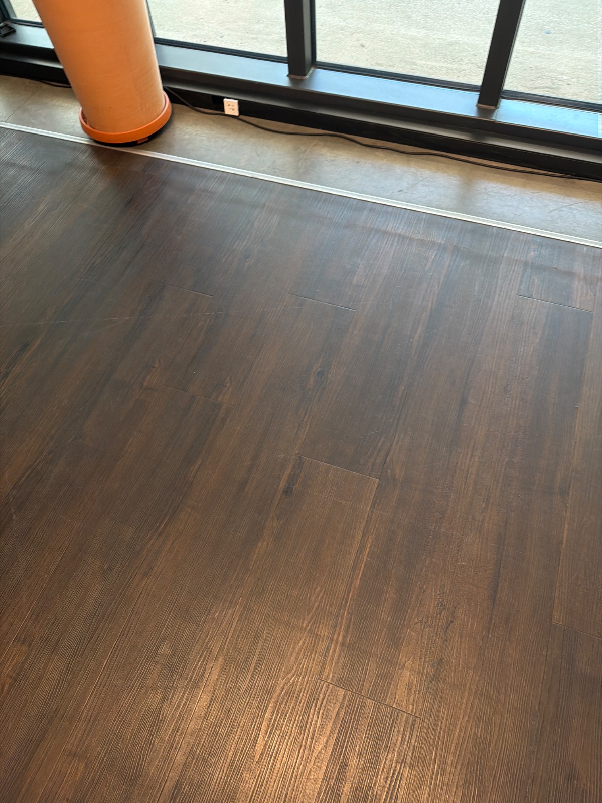Laminaatvloerplanken met houtlook